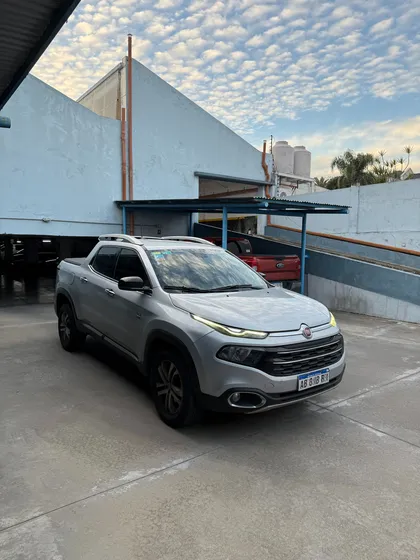 Fiat Toro 2.0 Volcano 4x4 At