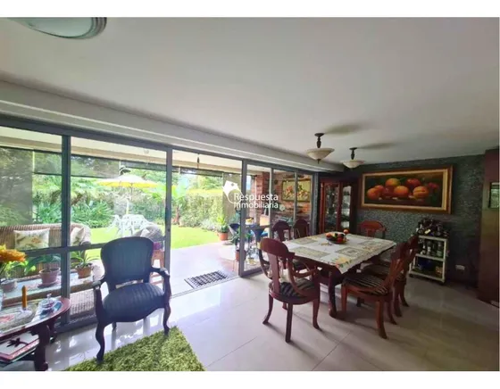 Vendo Casa Envigado, Antioquia - Sector El Atravesado