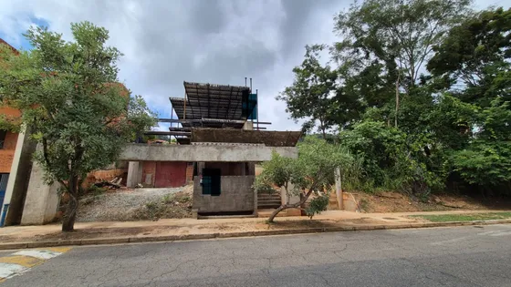Casa En Altos De Guataparo Valencia, Con La Mejor Ubicación 