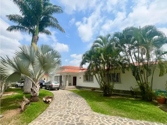 En Venta Casa En Las Mercedes. Baruta - Caracas