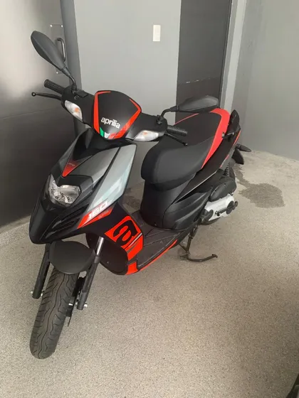 Aprillia Scooter Sr160