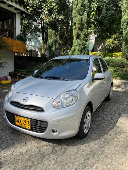 Nissan March Emotion