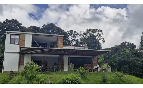 Casa Campestre En Venta En El Retiro 
