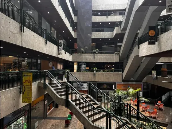 Venta Local Comercial Lomas De La Lagunita 55 Mts