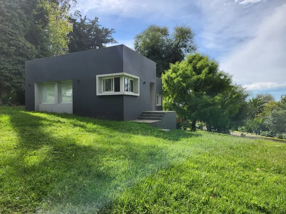 Una Casa Única A Metros Del Centro De Sierra De Los Padres