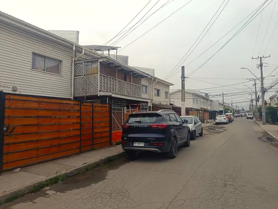 Vendo Casa  2d 1b Ubicada En Sector De Puen Alto