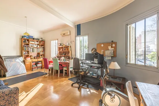 Venta Casa 5 Ambientes De Estilo | Excelente Estado| Luz | Detalles De Calidad | Caballito
