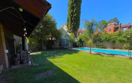 Casa Chalet  En Alquiler En Parque Aguirre, Acassuso, San Isidro