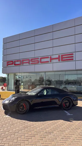 Porsche 911 Carrera 4 Gts Cabriolet
