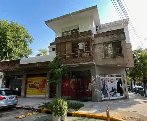 Venta En Block, 600 M² Cubiertos Lote