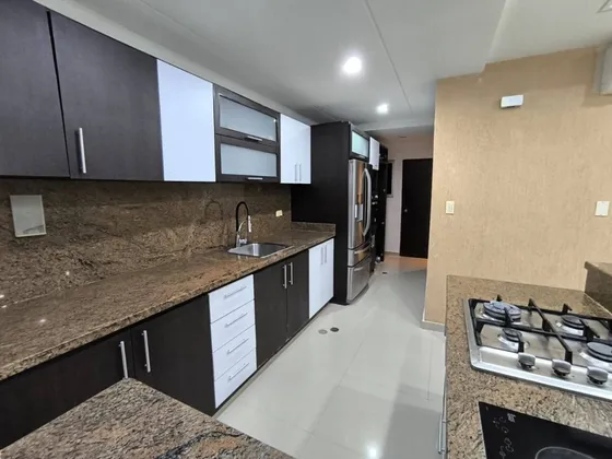 En Venta Amplio Apto En Res. Sevilla Real, Con Planta 100% Y Pozo De Agua