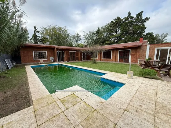 Casa Quinta Moreno - La Reja 930m2 Tot