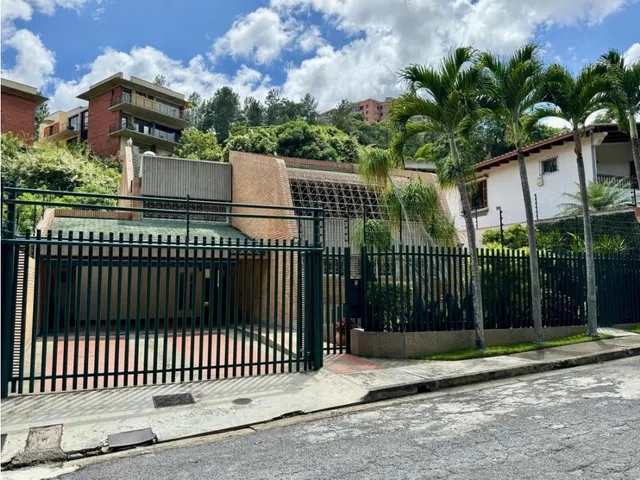 Alquiler Casa Colinas De Tamanaco 400m2 