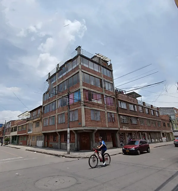 Vendo Casa Barrio Galan 5 Pisos Mas Terraza