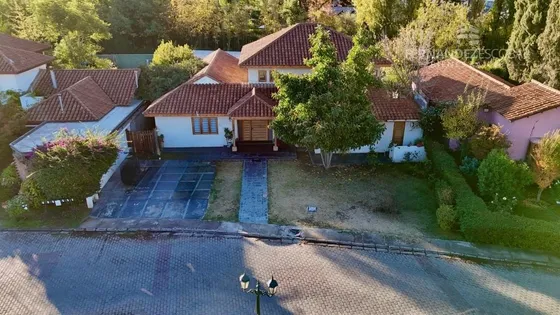 Los Andes - Vende Casa 4d 5b 3e Psicina - Cond. El Encanto