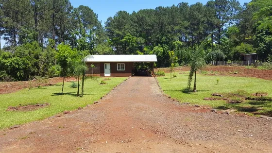 Venta Casa 3 Dormitorios Capioví Con Cochera