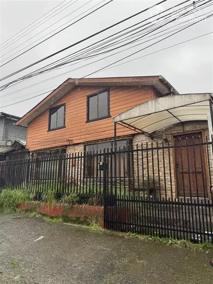 Casa En Venta De 4 Dorm. En Osorno