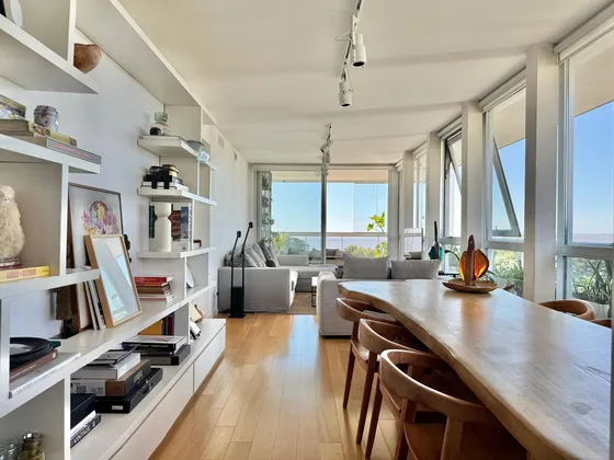 Fabuloso Departamento Con Dos Cocheras Y La Mejor Vista Al Rio De La Lucila, Vicente López.