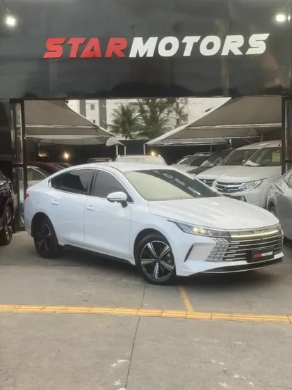 Byd King 1.5 Gs Dm-i Aut. (phev) 5p Hibrido