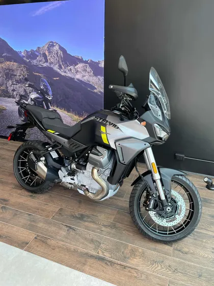 Moto Guzzi Stelvio
