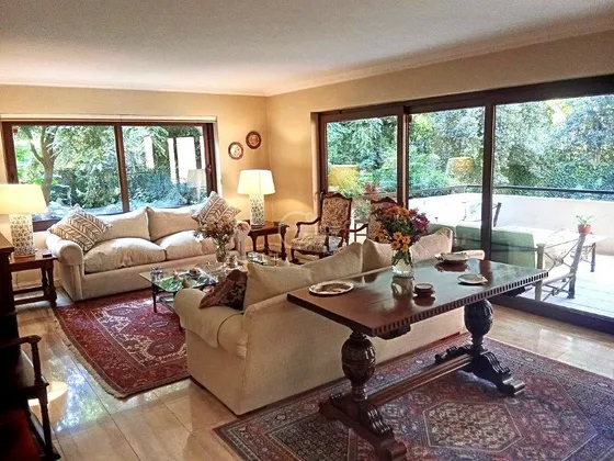 Departamento En Venta De 5 Dorm. En San Damián Las Condes