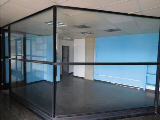 Local Comercial En Alquiler _ C.c. Macaracuay Plaza ( C3, 9d)