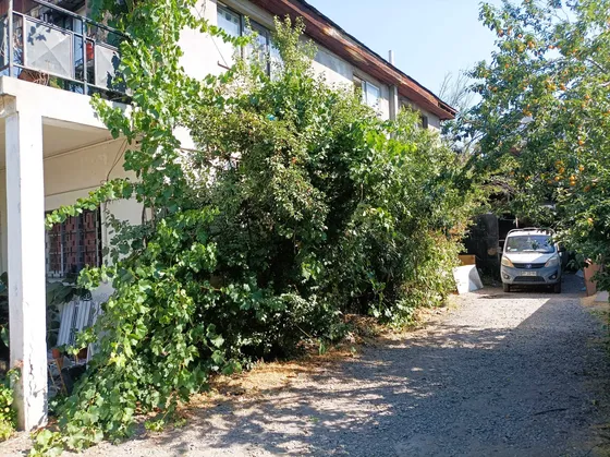 Casa Con Galpón De 620 M2. Terreno De 1000 M2 (173071)