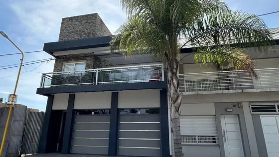 Casa De Categoría - Solo Para Exigentes.