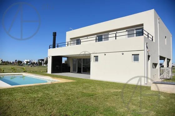 Casa En  Riberas Puertos Escobar