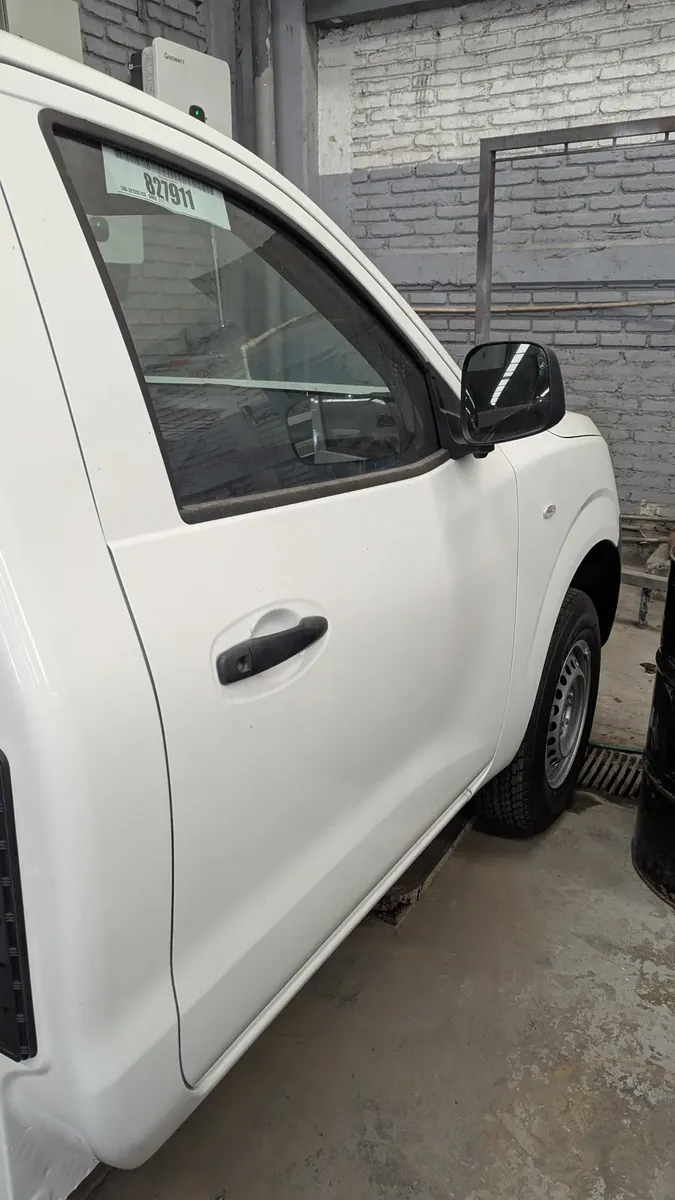 Nissan Np300 2026 2.5 Chasis Cabina Mt Vdc