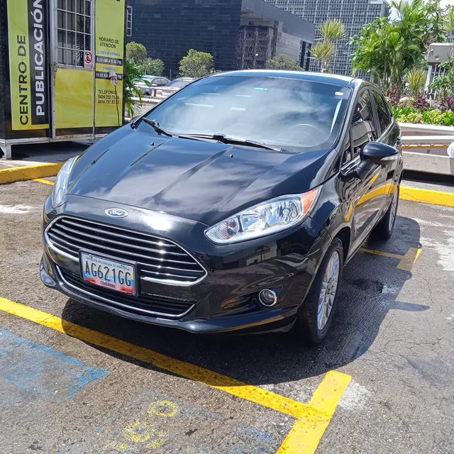 Ford Fiesta Automatico