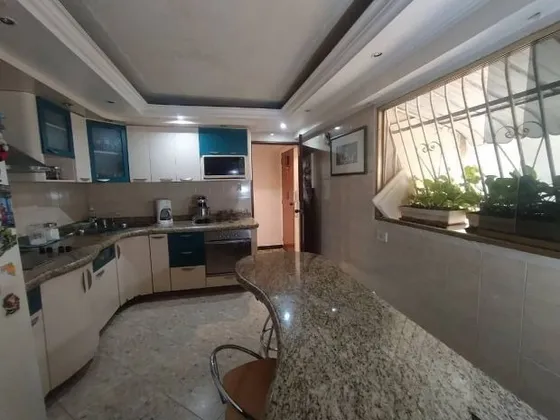 Apartamento En Venta En El Paraíso 