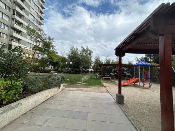 Arriendo Depto. De 2d1b En Calle Goycolea 420