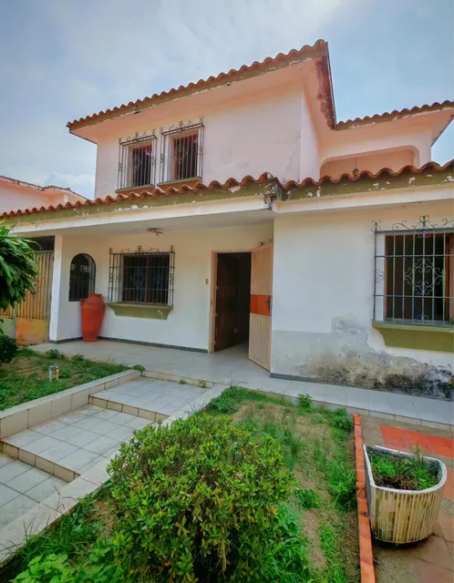 Casa Para Remodelar En Trigal Norte, Calle Cerrada - Atm