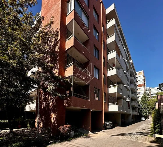 Dpto. En Arriendo Zona Residencial De 2d-metro Chile España