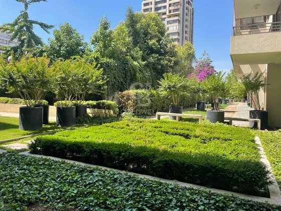 Estupendo Y Amplio Departamento Las Condes