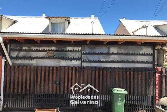 Casa En Venta De 3 Dorm. En Molina