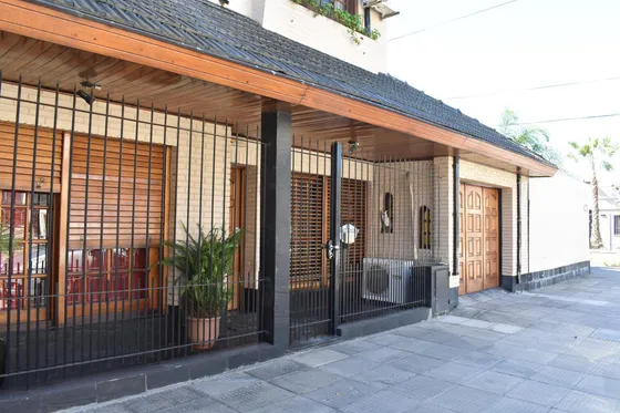   Casa I Venta I 4 Dormitorios I Pileta I Quincho I Lomas Del Mirador 