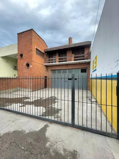 Venta Casa 5 Amb + Depósito Taller 300 Mts2