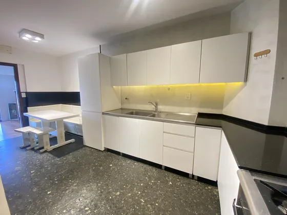 Departamento En Venta 4 Dormitorios.balvanera Viamonte Y Ayacucho.apto Crédito