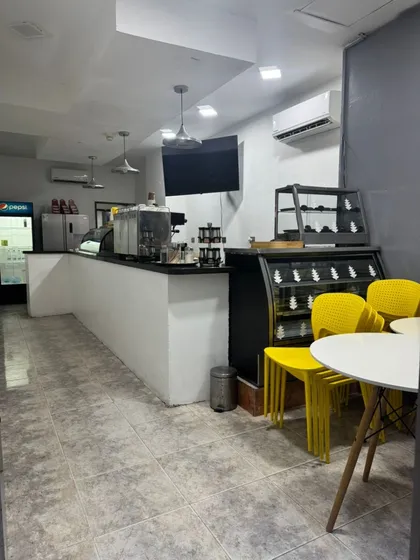  Alquiler De Local Y Venta De Inventario Centro Comercial Montalban
