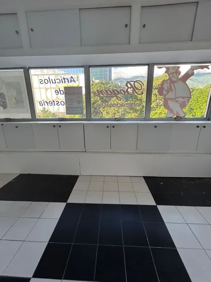 Alquiler Local Comercial Centro Comercial Arta, Chacaito, (mch)