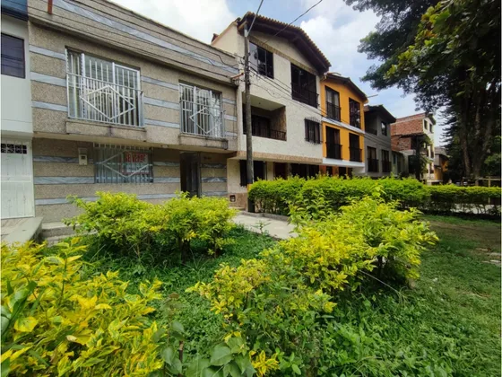 Venta  Casa Unifamiliar Cerca  A La Universidad San Buenaventura