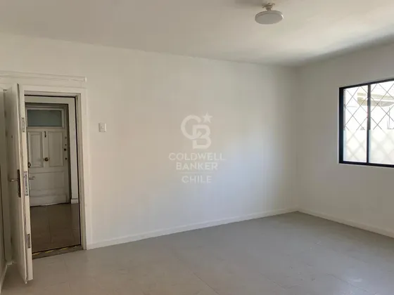Oficina Dúplex En Arriendo  Warren Smith, Las Condes