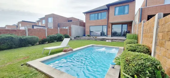 Un Refugio Residencial Exclusivo En El Sector Oriente /