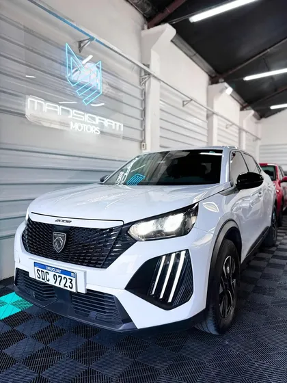 Peugeot 2008 1.2t Active Pack 5p At