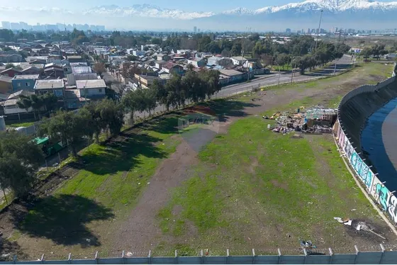 Amplio Terreno Comercial En Venta En Maipú