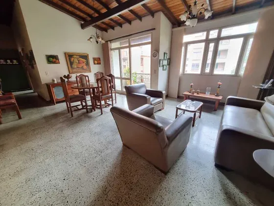 Vendo Apartamento Conquistadores, 3 Alcobas Mas Servicio
