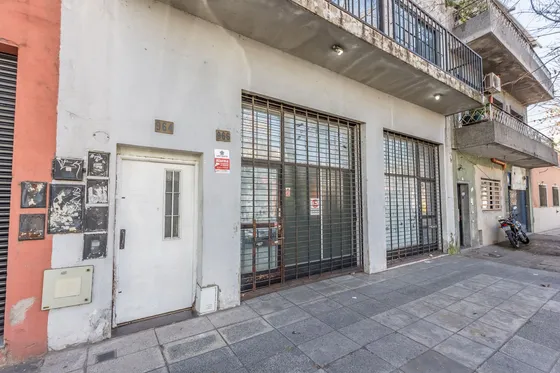 Venta Galpon / Deposito C/ Vivenda Multifamiliar.