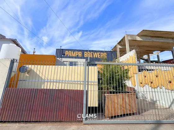 Galpón En Venta De 251m2 Cubiertos - Barrio Los Andes 